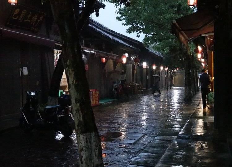 大连烧伤快递员咋样了?-一个全新的红迪网平台